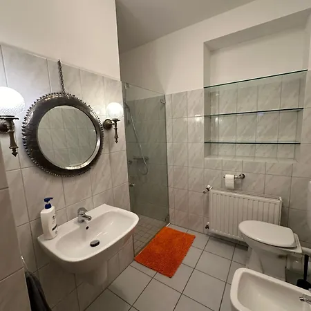 Vi21-vi23 Schoene In Zentrum * فيرزن