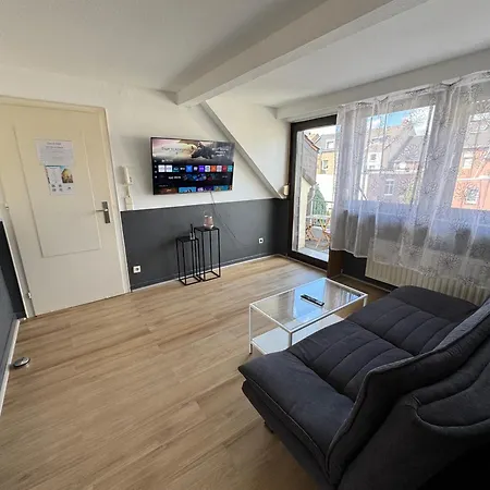 Vi21-vi23 Schoene In Zentrum * فيرزن